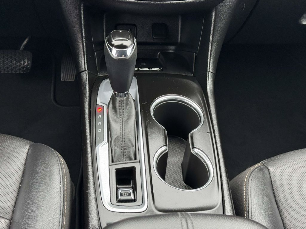 Used 2018 Chevrolet Equinox Premier FWD image 6