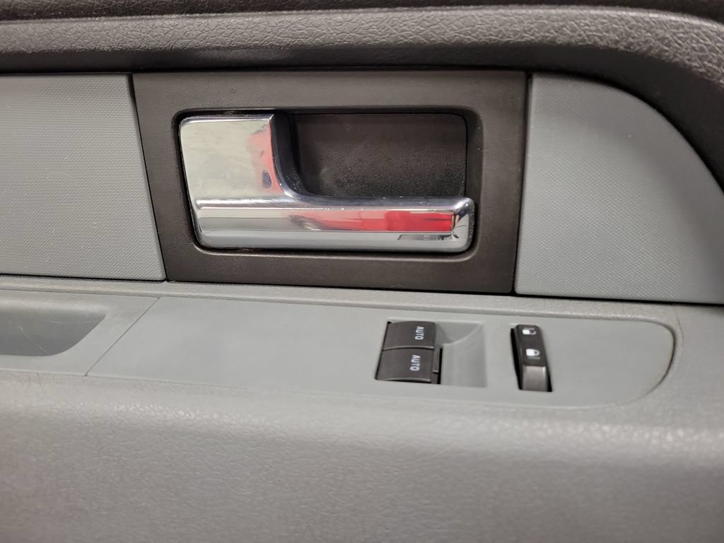 Used 2012 Ford F150 XLT w/ XLT Convenience Pkg AWD/4WD image 28