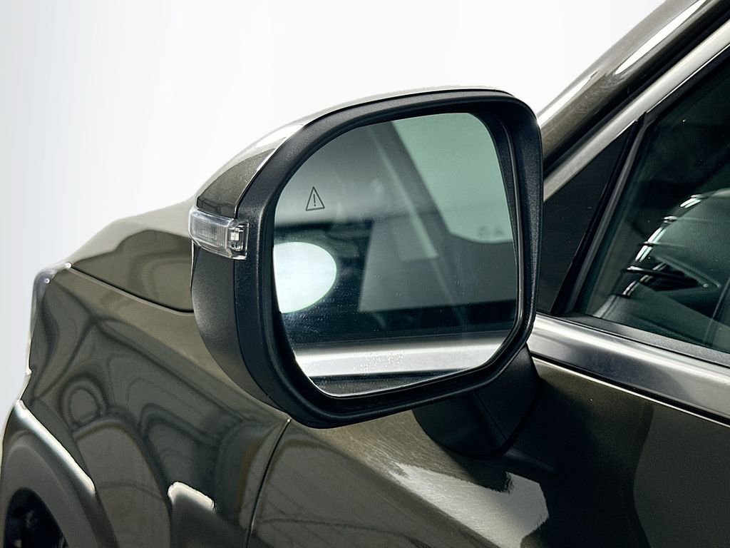Used 2025 Kia Telluride S AWD/4WD image 37