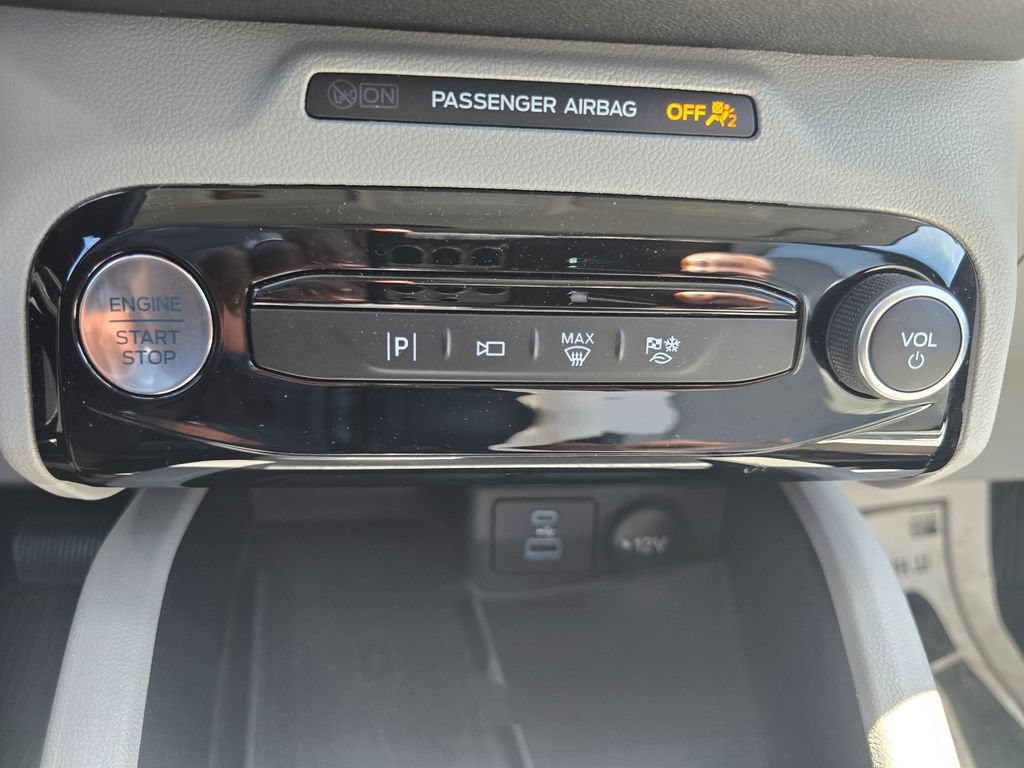 Certified 2023 Ford Escape Platinum AWD/4WD image 23