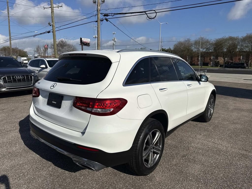Used 2018 Mercedes-Benz GLC 300 w/ Premium Package image 8