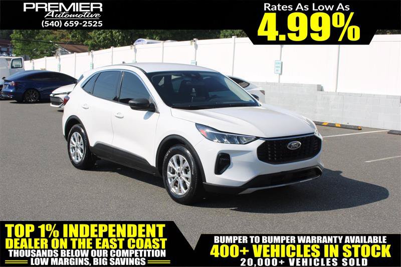 Used 2023 Ford Escape Active w/ Cold Weather Package FWD image 1