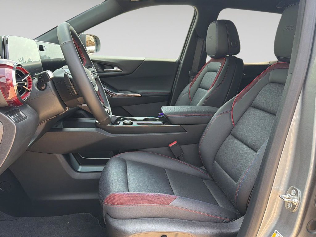 New 2026 Chevrolet Equinox RS w/ Convenience Package III FWD image 9