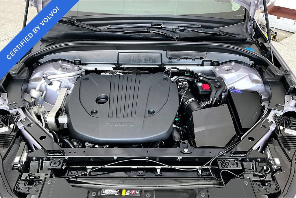 Certified 2026 Volvo XC60 B5 Plus AWD/4WD image 11