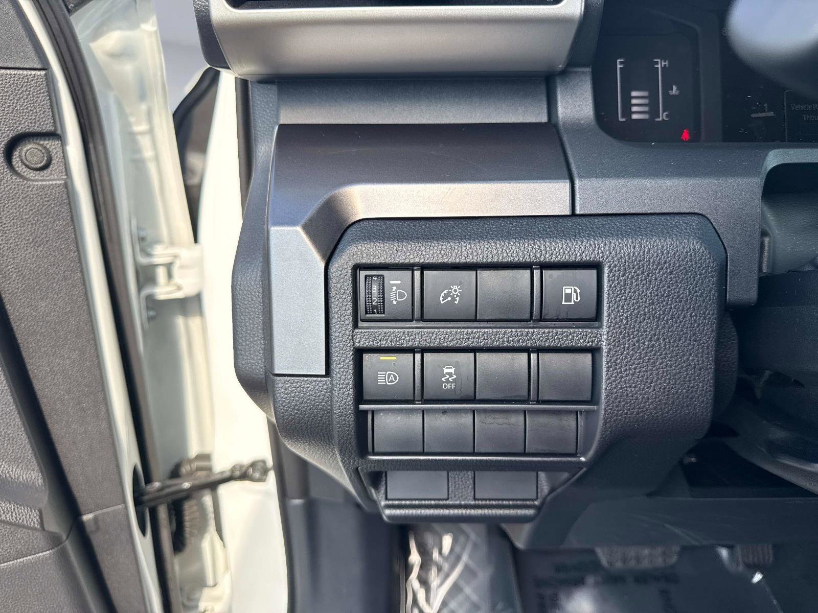 Used 2025 Toyota 4Runner SR5 image 32