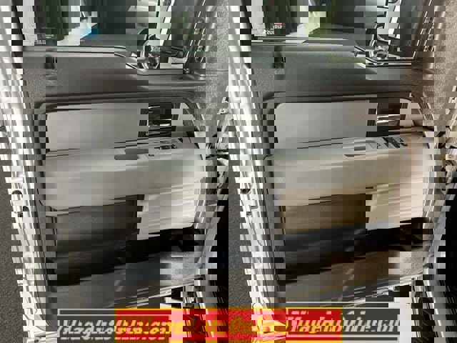 Used 2012 Ford F150 XLT w/ XLT Chrome Pkg image 12