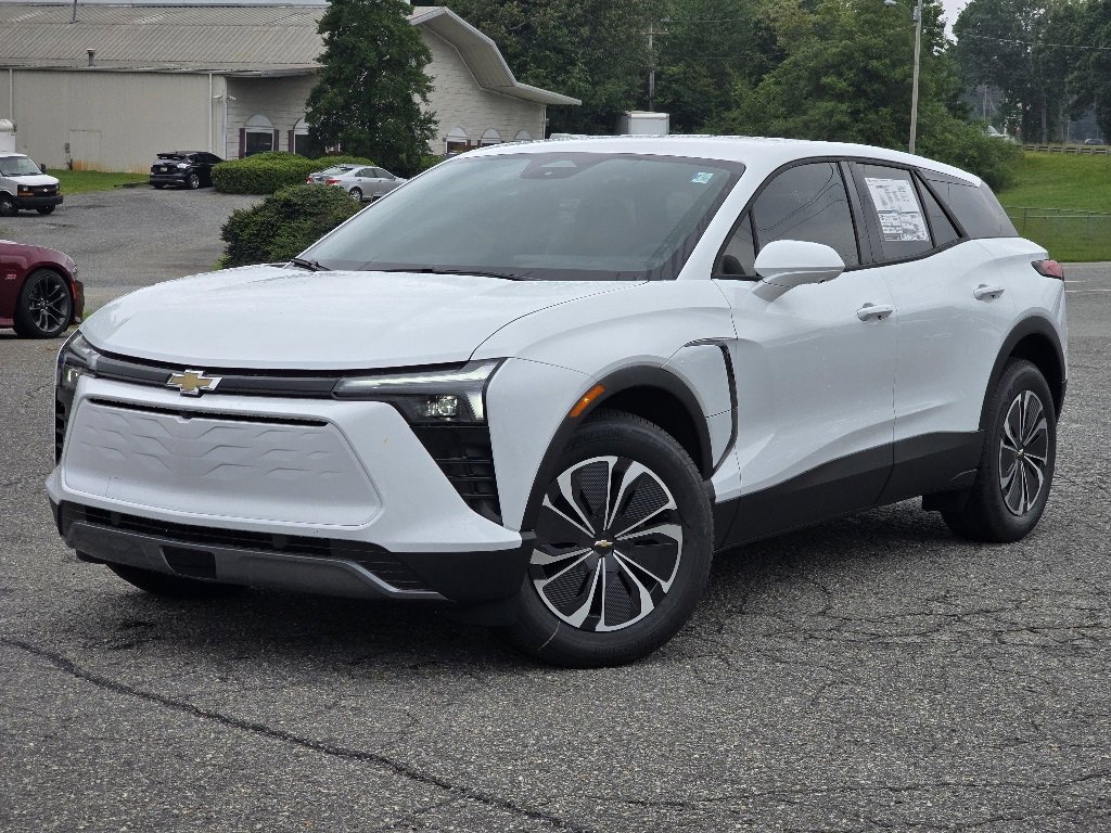 New 2025 Chevrolet Blazer EV LT video 2