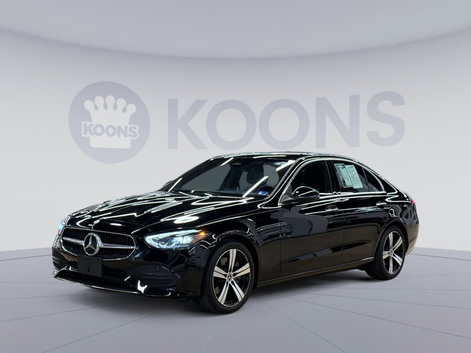 Used 2025 Mercedes-Benz C 300 4MATIC Sedan image 1