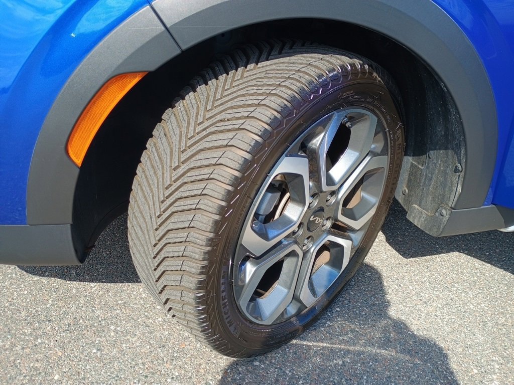 Used 2022 Kia Soul X-Line image 9