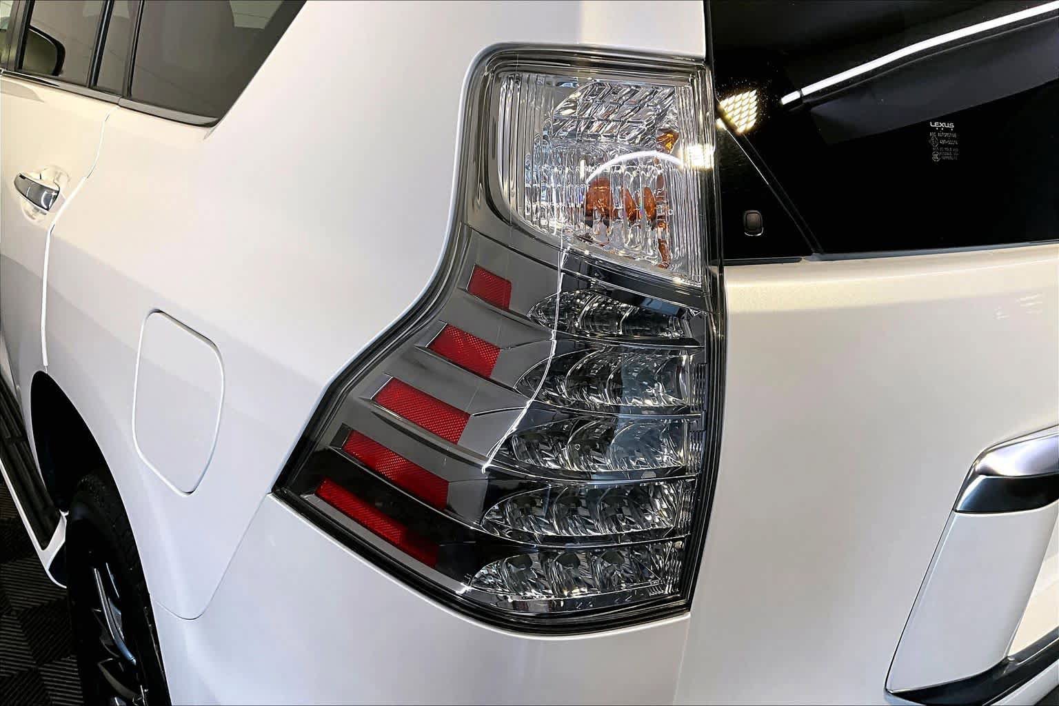 Used 2023 Lexus GX 460 Premium w/ Premium Package AWD/4WD image 28