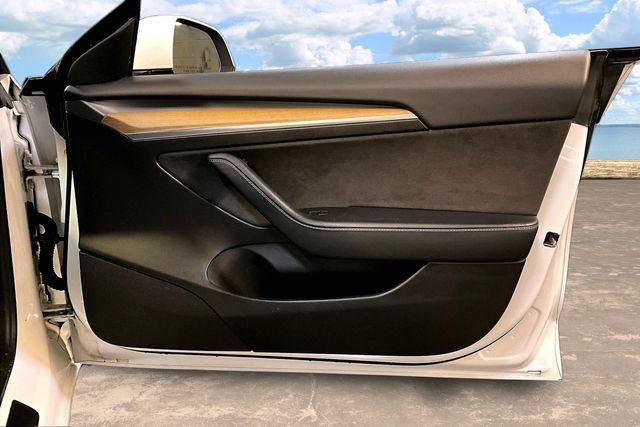 Used 2021 Tesla Model 3 Long Range image 27