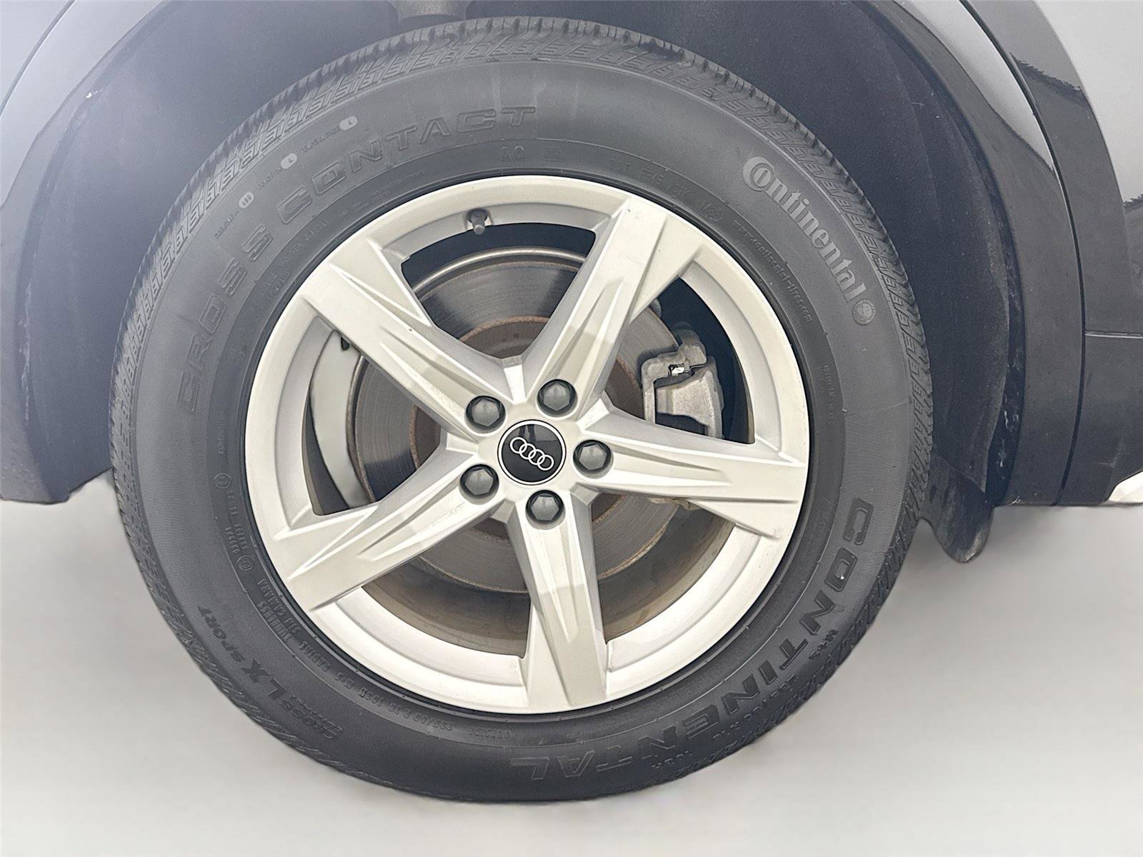 Used 2021 Audi Q5 Premium w/ Convenience Package image 33