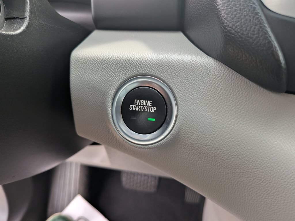Used 2022 GMC Terrain SLT w/ Infotainment Package II FWD image 29