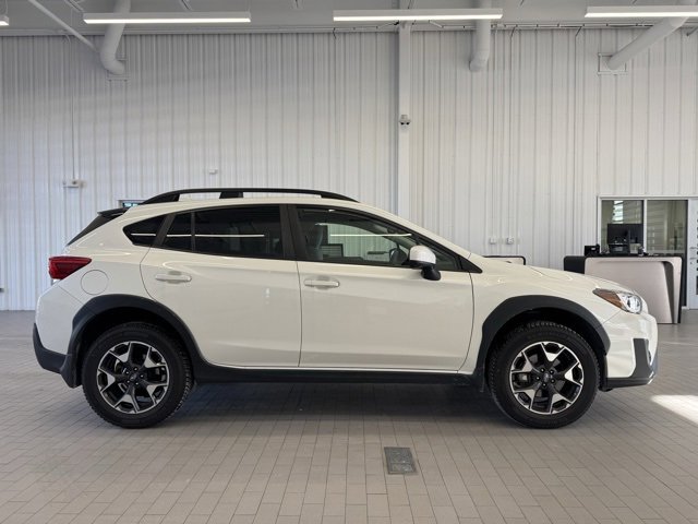Used 2019 Subaru Crosstrek 2.0i Premium w/ Eyesight System image 2