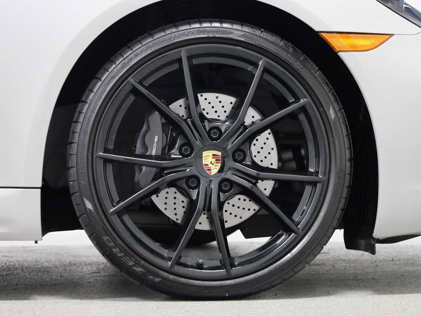 Used 2025 Porsche 718 Boxster RWD image 12