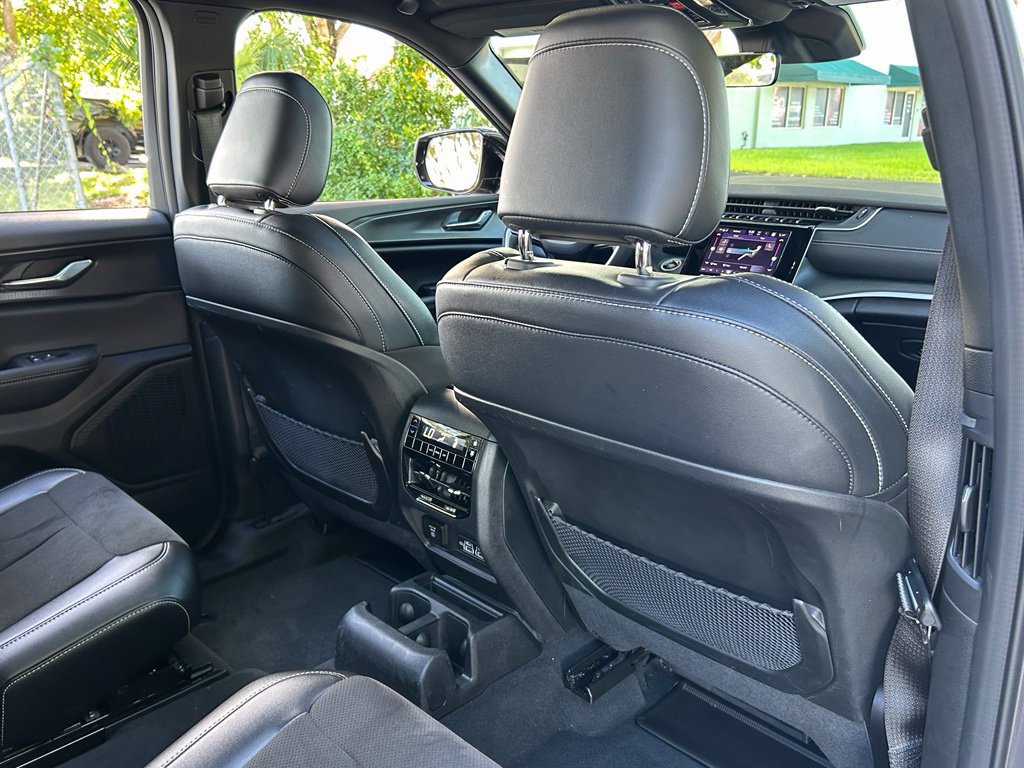 Certified 2025 Jeep Grand Cherokee L Altitude RWD image 46