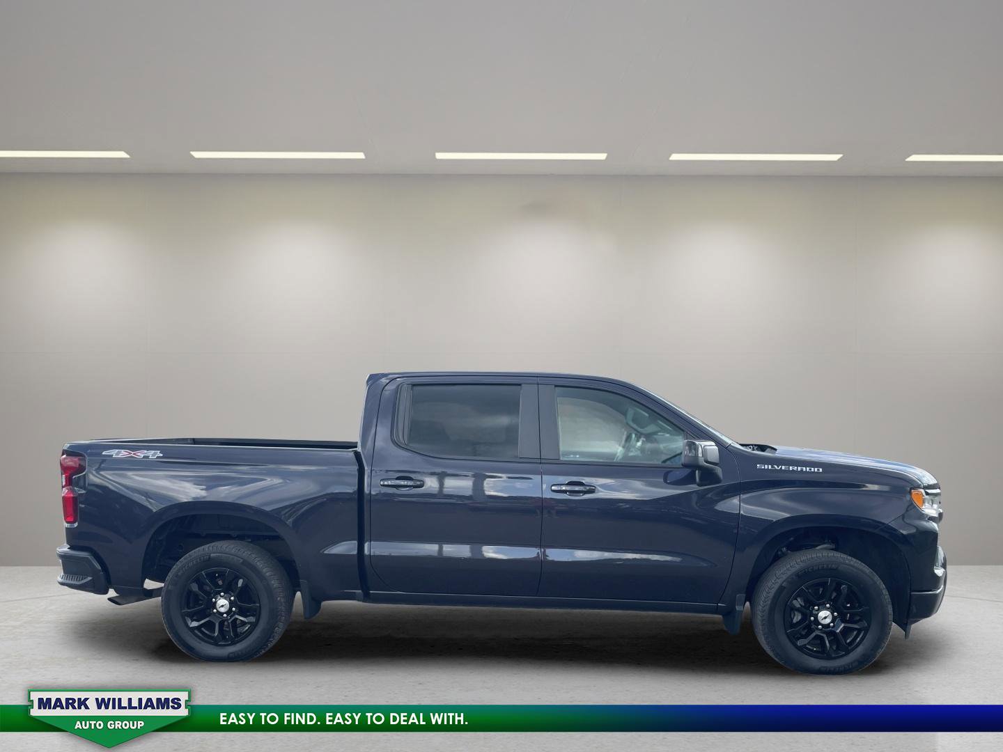 Used 2022 Chevrolet Silverado 1500 RST image 3