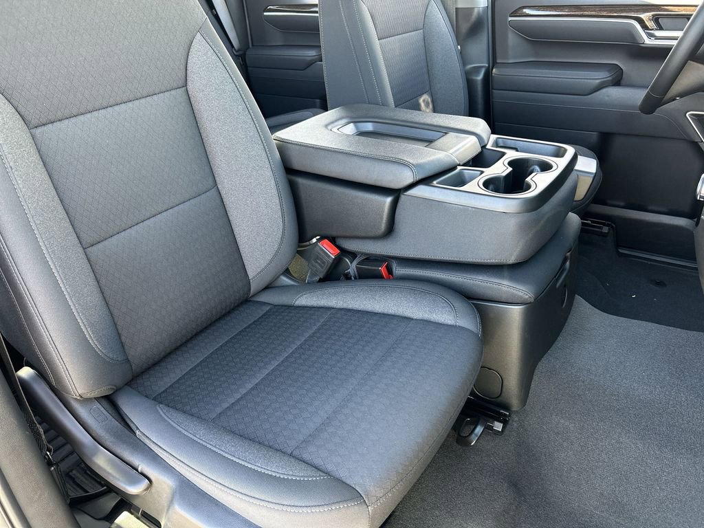 Used 2025 GMC Sierra 1500 Elevation image 27