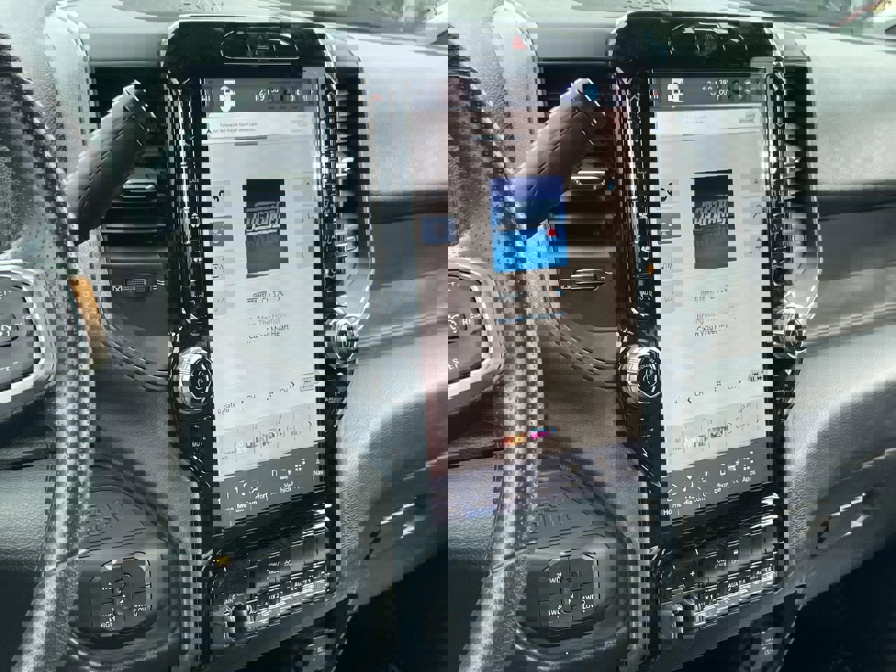 New 2025 RAM 3500 Tradesman image 32