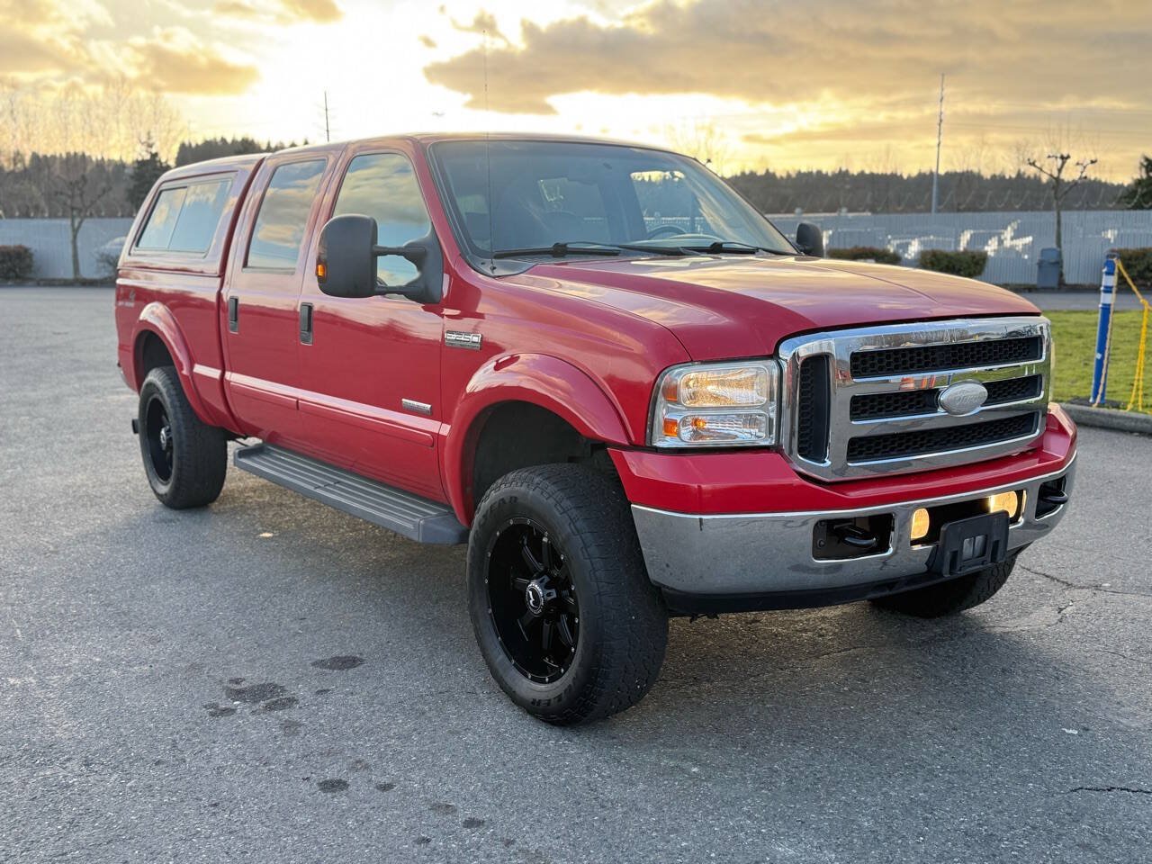 Used 2006 Ford F250 Lariat AWD/4WD image 2