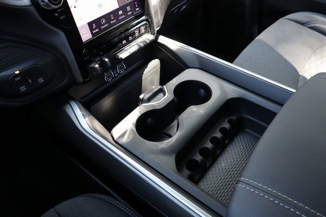 New 2025 RAM 2500 Big Horn AWD/4WD image 29