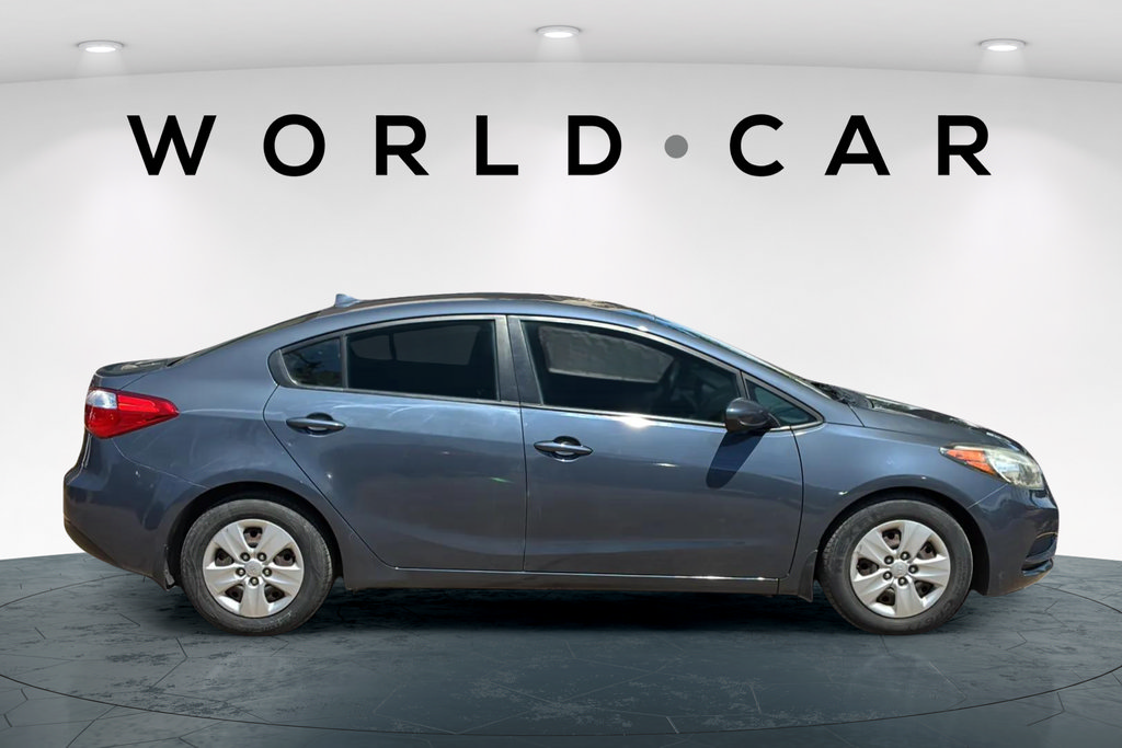 Used 2016 Kia Forte LX FWD image 2