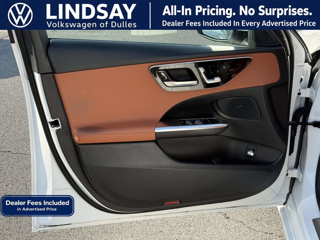 Used 2023 Mercedes-Benz C 300 4MATIC Sedan image 34