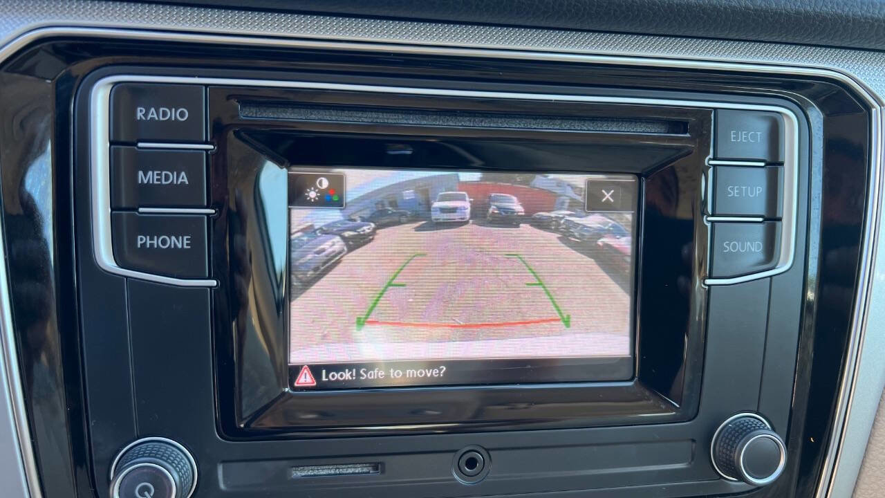 Used 2017 Volkswagen Passat 1.8T S image 14