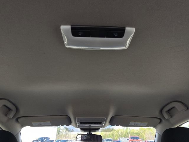 Used 2025 Nissan Sentra S FWD image 32