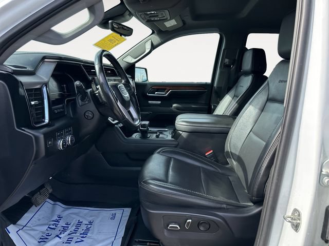 Used 2023 GMC Sierra 1500 Denali w/ Technology Package AWD/4WD image 9