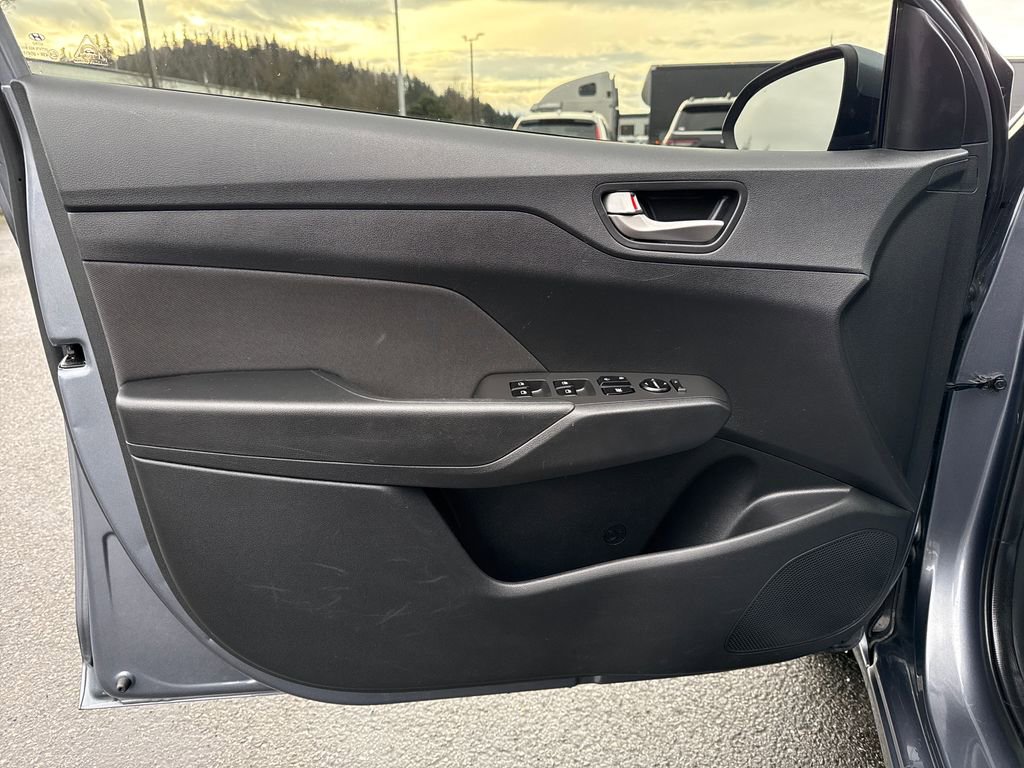 Used 2020 Hyundai Accent SE image 16