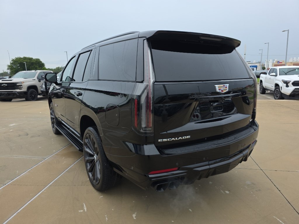 Used 2025 Cadillac Escalade V w/ LPO, Floor Liner Package AWD/4WD image 19
