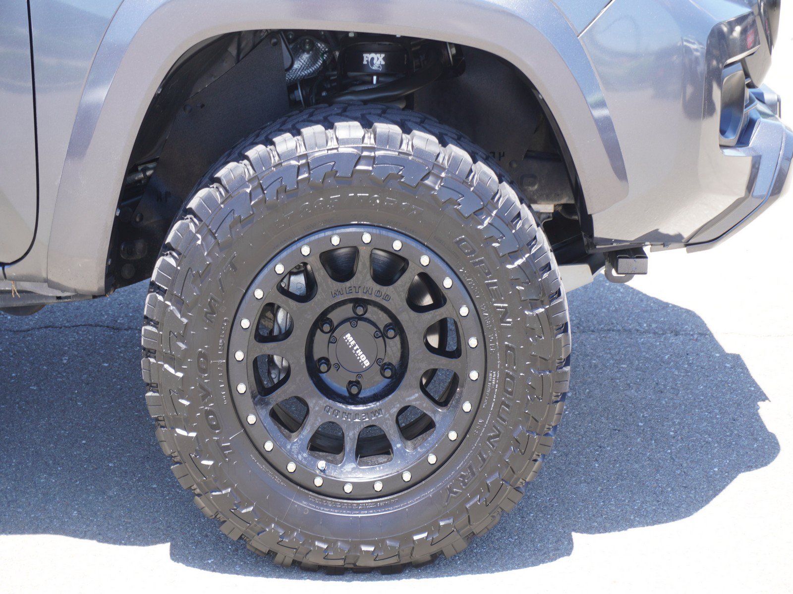 Used 2020 Toyota Tacoma TRD Sport w/ Technology Package AWD/4WD image 5