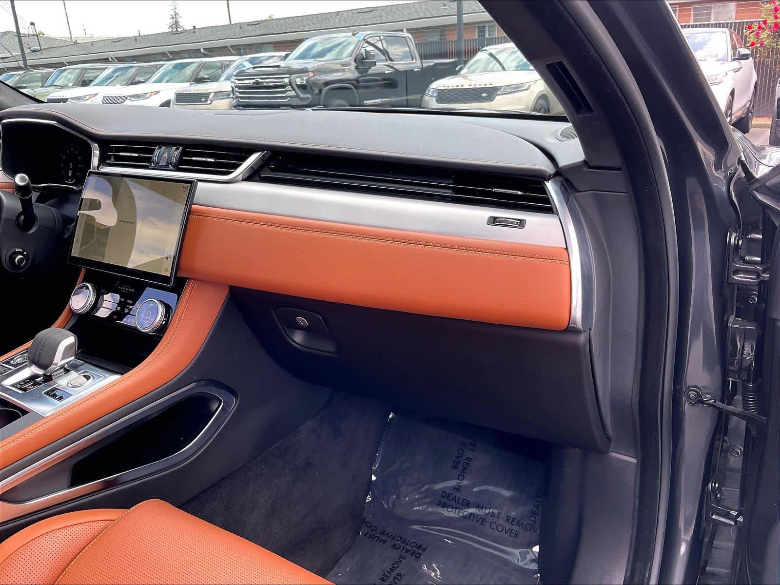 Used 2024 Jaguar F-PACE R-Dynamic S AWD/4WD image 19