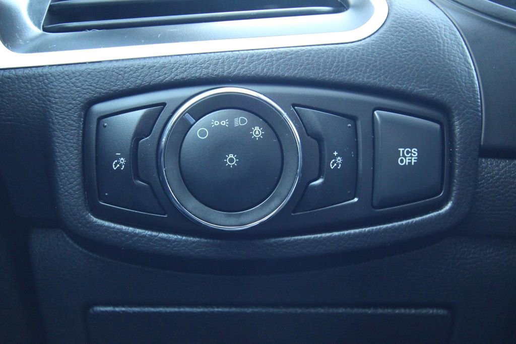 Used 2024 Ford Edge SEL image 20