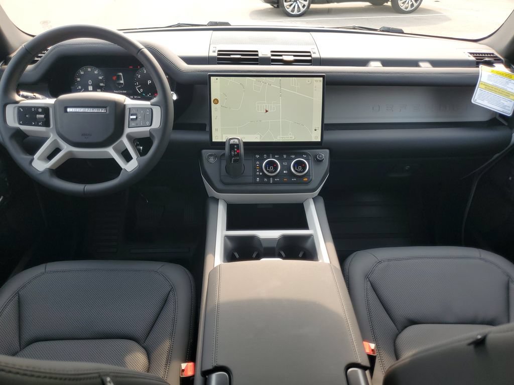New 2026 Land Rover Defender 130 X-Dynamic SE AWD/4WD image 29