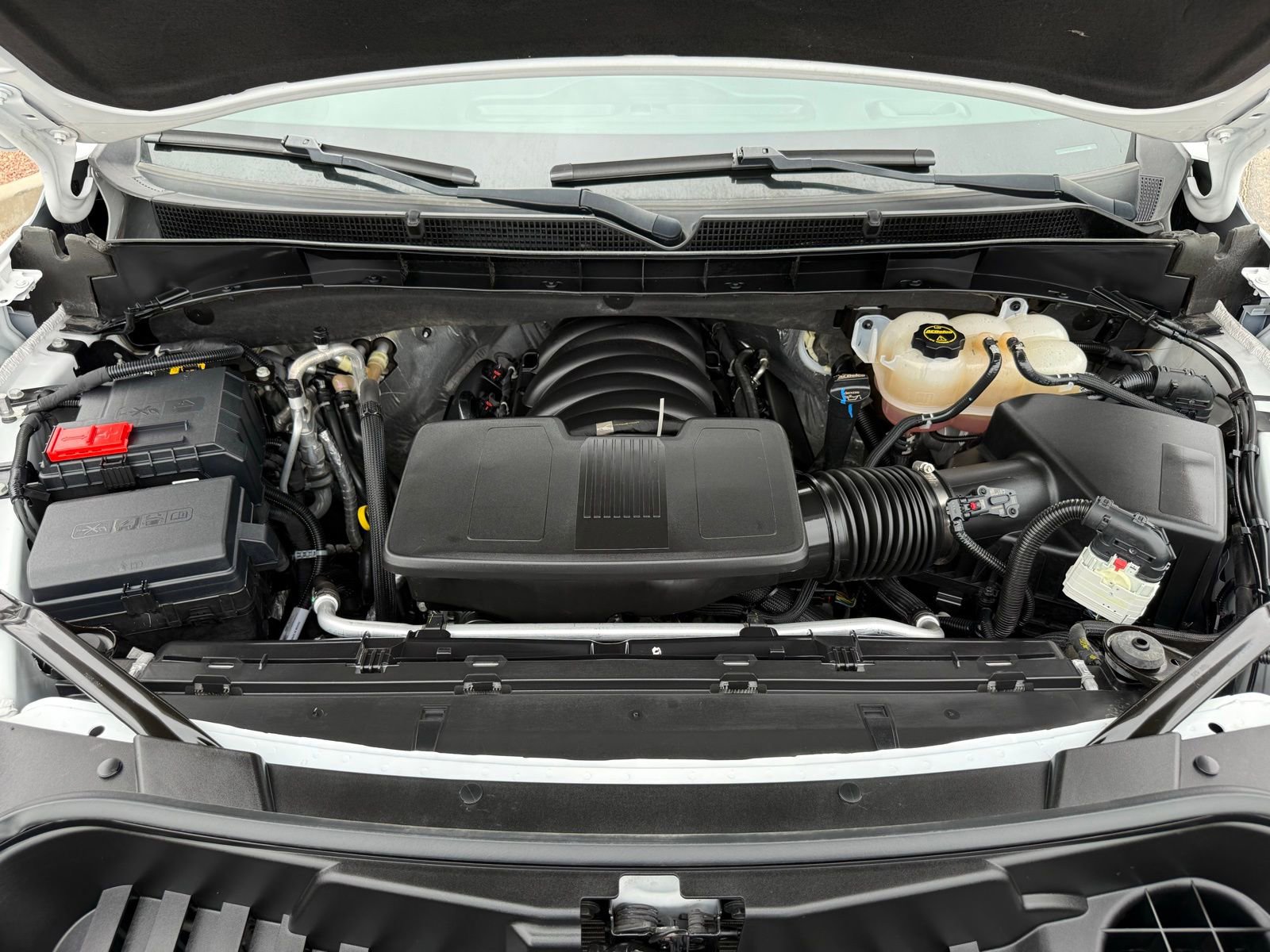 Used 2024 GMC Yukon SLT RWD image 49