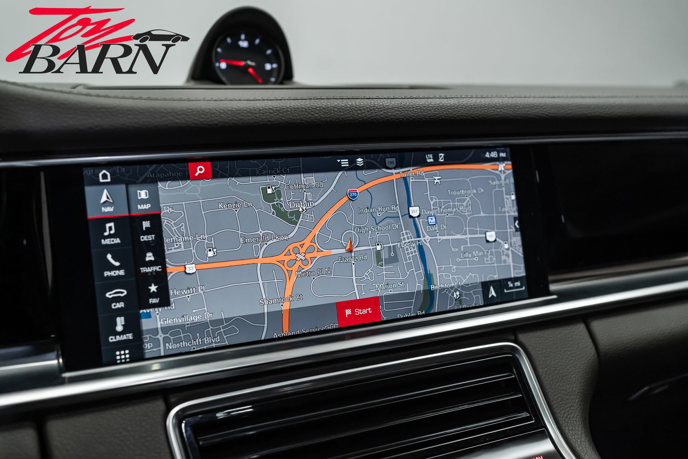 Used 2018 Porsche Panamera 4 image 40