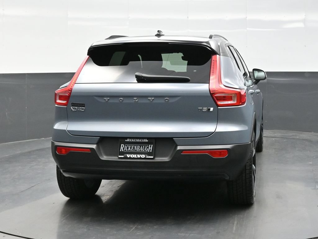 Used 2021 Volvo XC40 T5 R-Design w/ Protection Package Premier AWD/4WD image 6