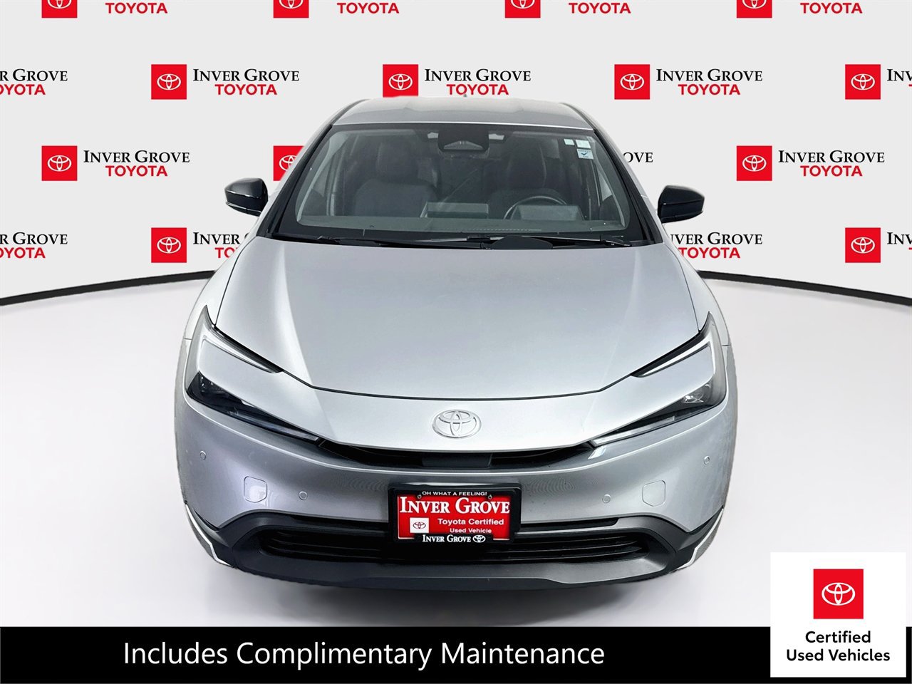 Certified 2025 Toyota Prius LE FWD image 2