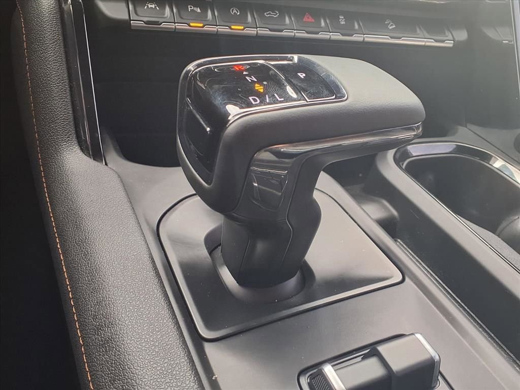 Certified 2025 GMC Sierra 1500 AT4 AWD/4WD image 6