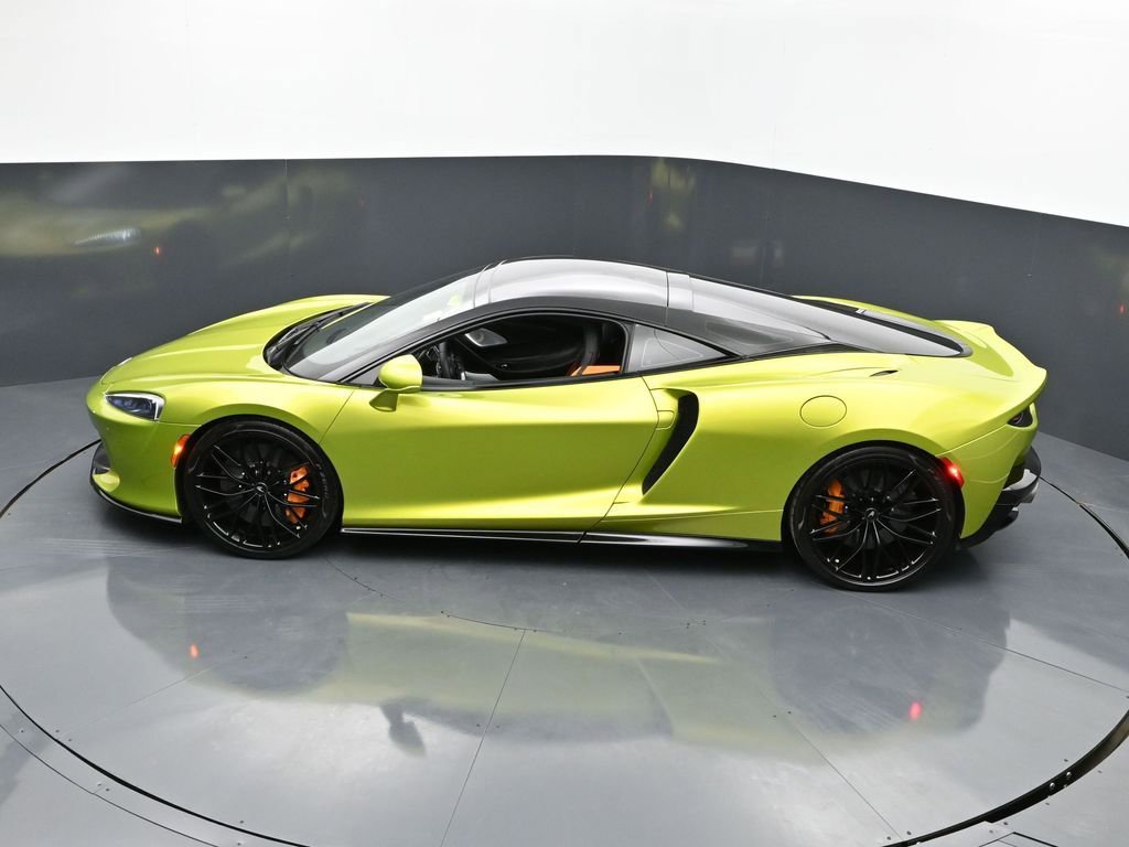 Used 2022 McLaren GT image 43