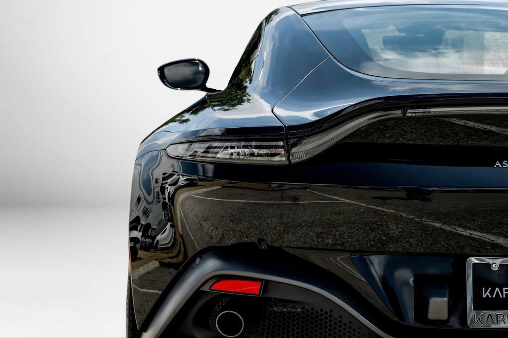 Used 2020 Aston Martin V8 Vantage Coupe RWD image 40