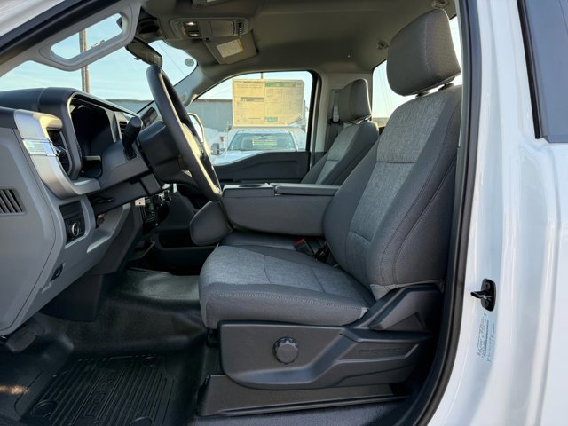 New 2026 Ford F550 4x4 Regular Cab Super Duty image 12