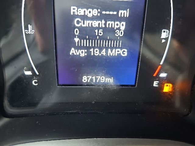 Used 2019 Jeep Compass Latitude w/ Cold Weather Group AWD/4WD image 23