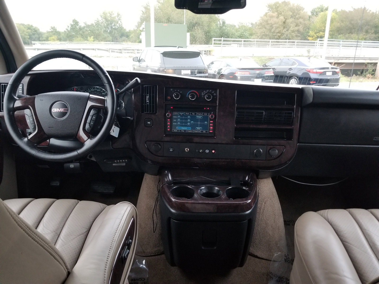 Used 2012 GMC Savana 1500 image 17