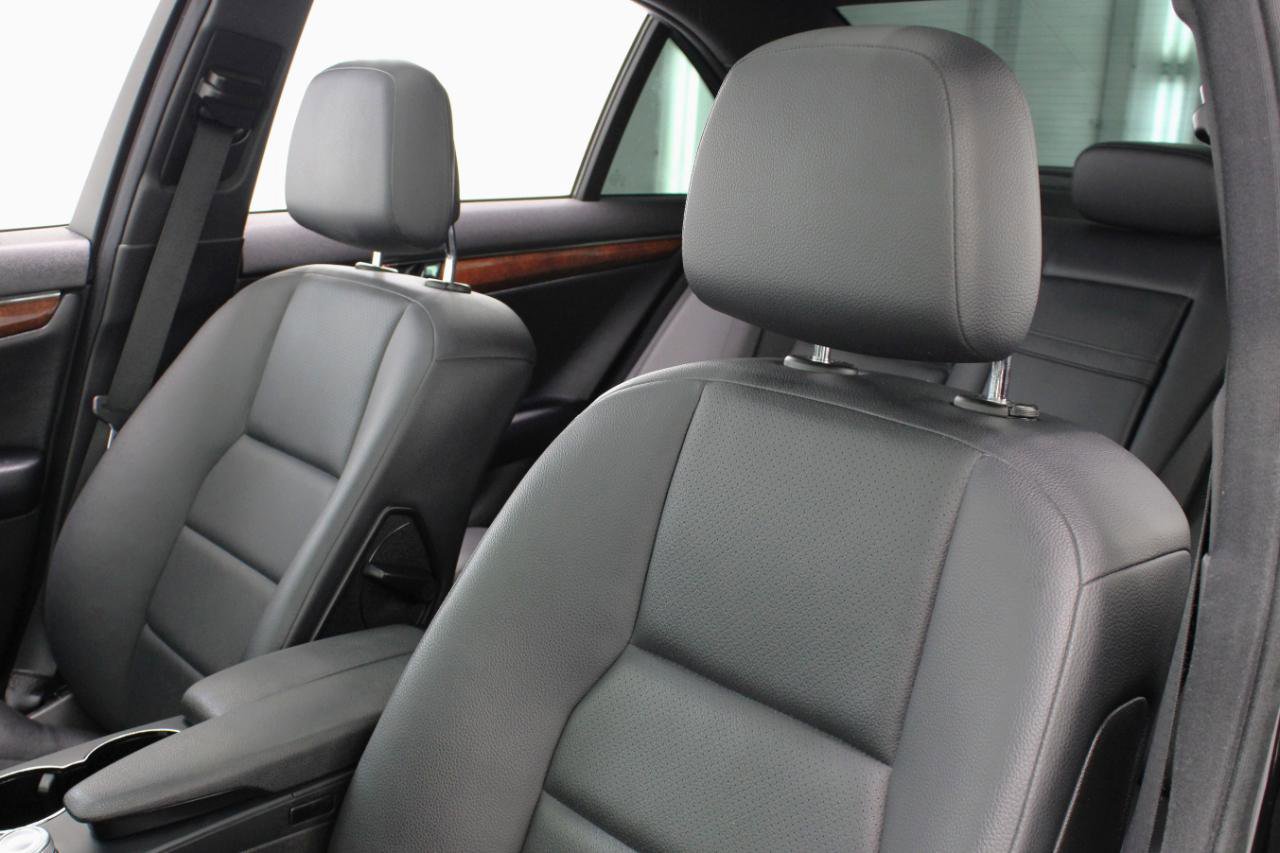 Used 2011 Mercedes-Benz C 300 Sedan image 34