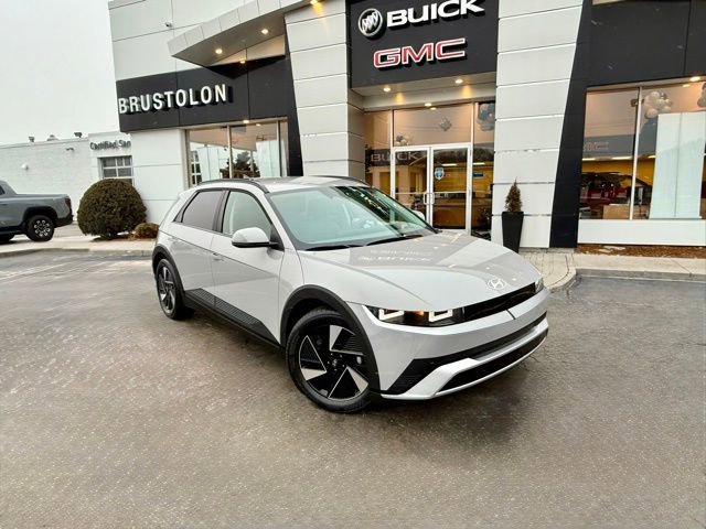 Used 2025 Hyundai Ioniq 5 SEL image 2