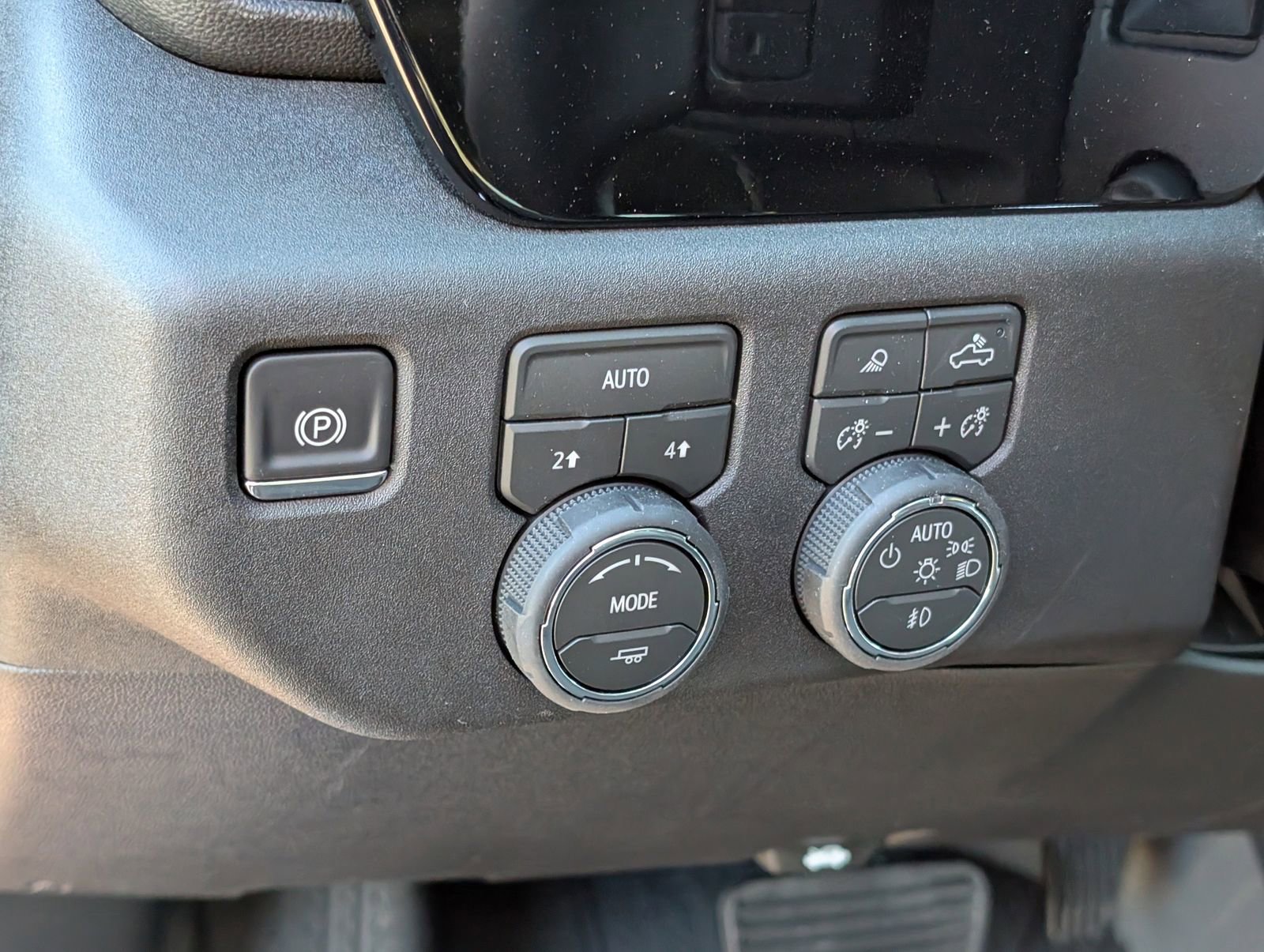 New 2026 Chevrolet Silverado 1500 LTZ w/ LTZ Premium Package image 19