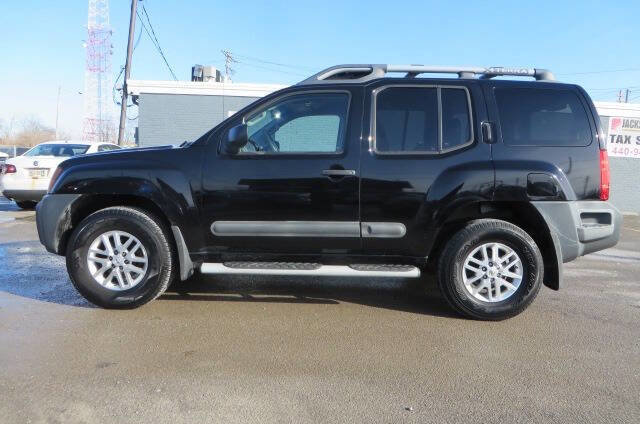 Used 2015 Nissan Xterra S w/ Value Package AWD/4WD image 8